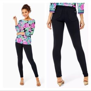 Lilly Pulitzer Mia Black Leggings Size Small NWOT